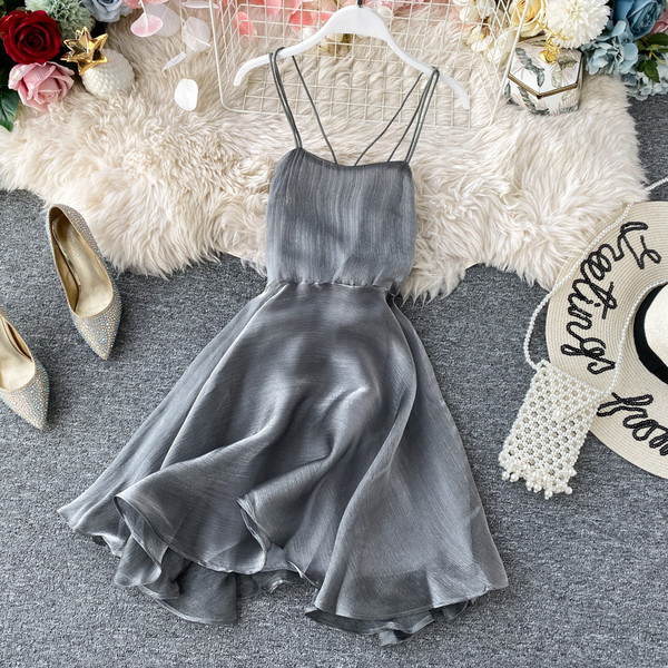 Rochie moderna de dama cu bretele subtiri model croiat in mai multe culori