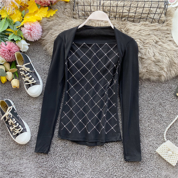 Bluză de damă modernă cu mâneci lungi și pietre în alb, negru, roșu și roz