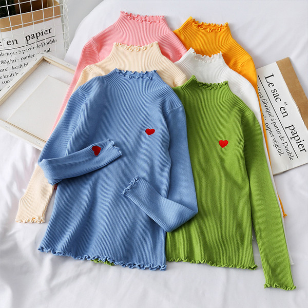 Pulover de dama la moda din tricotat subtire cu broderie inima in mai multe culori