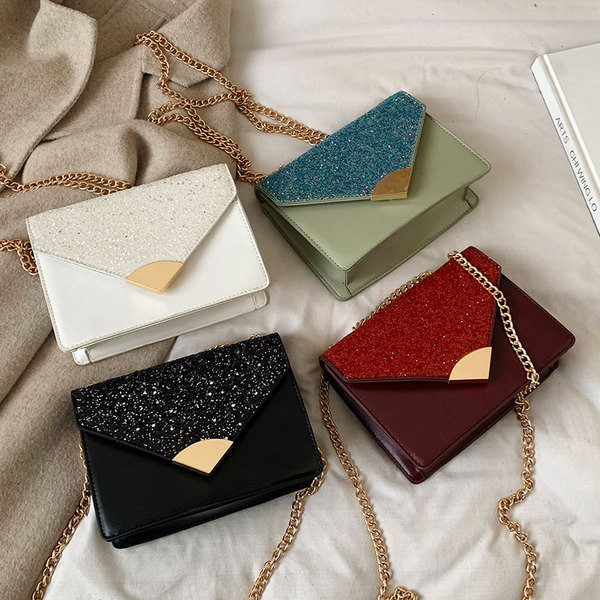 Geanta mica eleganta cu maner metalic in alb, negru si verde