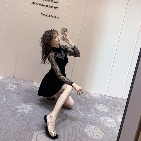 Rochie de dama cu guler polo si maneci sigilate in negru