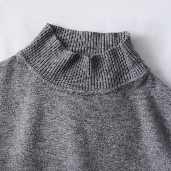 Pulover de dama la moda din tricotat subtire cu maneci scurte in mai multe culori