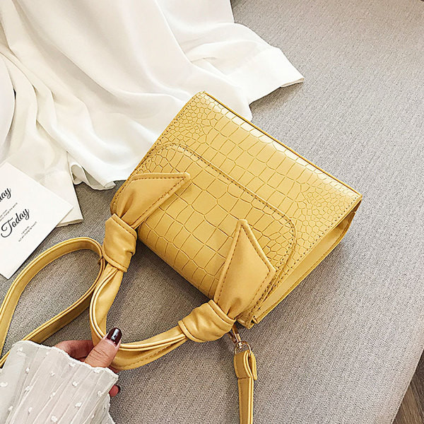 Öko bőrből készült női kistáska fehér, sárga, kék és fekete színekben