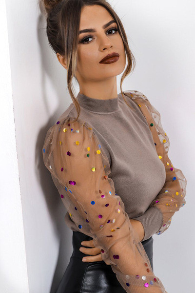 Bluză de damă modernă cu mâneci lungi și guler înalt în gri, negru și maro