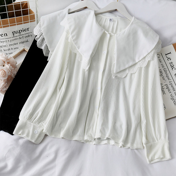 Cămașă modernă de damă din catifea cu decolteu rotund în alb și negru