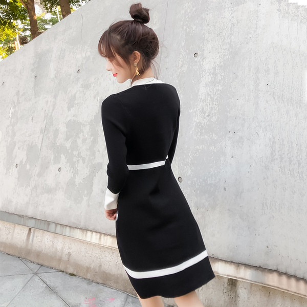 Rochie dama tricotata cu panglica - model croiat in culoarea neagra