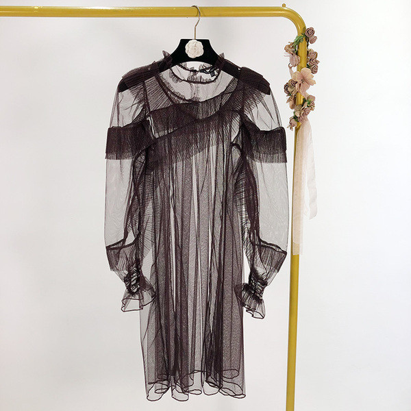 Modern női ruha két részes lila színben, tüllel