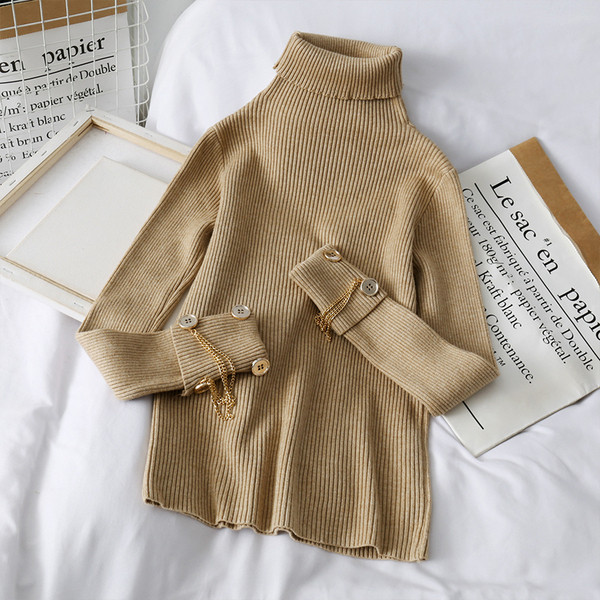 Pulover de damă modern din tricot subțire, cu guler polo înalt și nasturi la mâneci