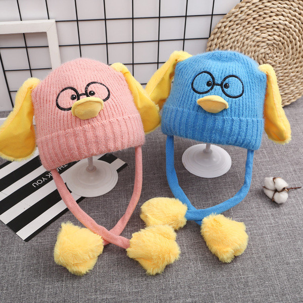 Gyerek téli sapka nyakkendővel és rátéttel hat színben