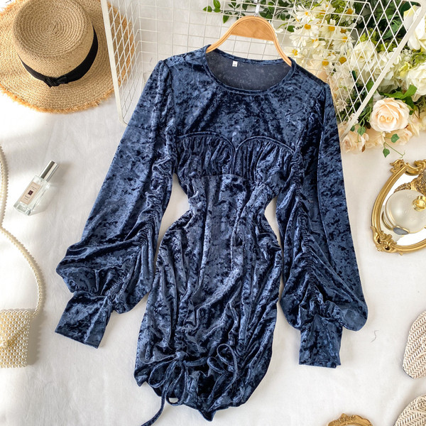 Stílusos női bársonyruha három színben, széles ujjakkal