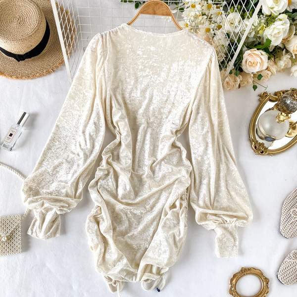 Stílusos női bársonyruha három színben, széles ujjakkal