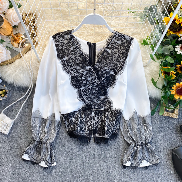 Stílusos női ing három színben V-nyakkal és csipkével