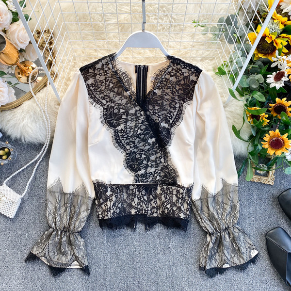 Stílusos női ing három színben V-nyakkal és csipkével