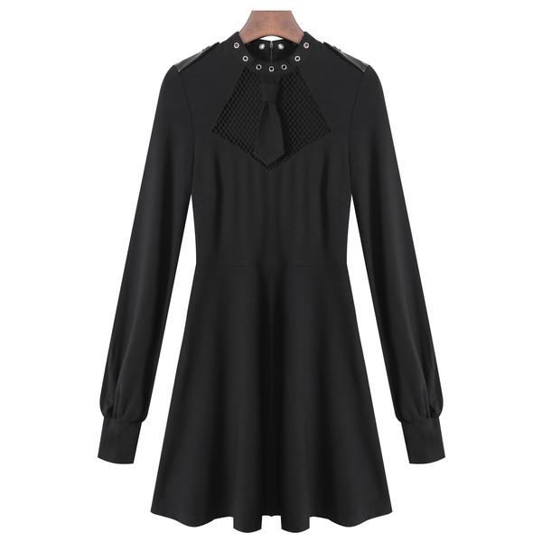 Új modell szabású női ruha kerek nyakkivágással - retro stílusú fekete színben