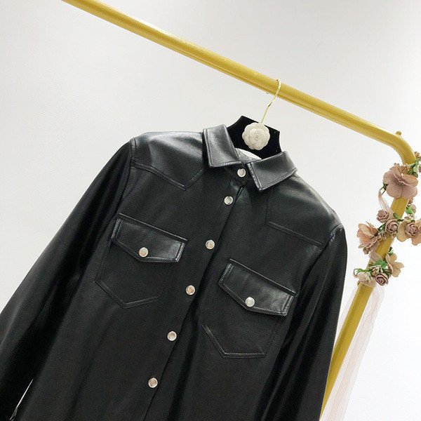 Modern női ing klasszikus modell fekete műbőrből