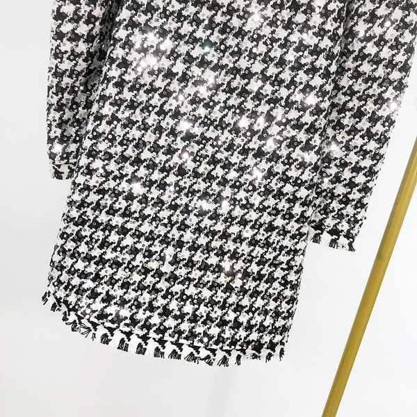 Női tweed ruha, buff ujjú, rojtok és flitterek