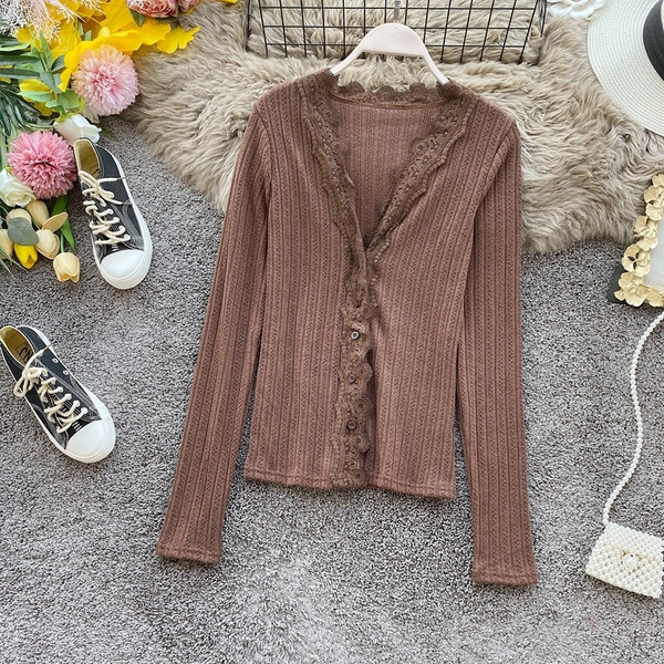 Modern női blúz gombokkal és csipkével öt színben