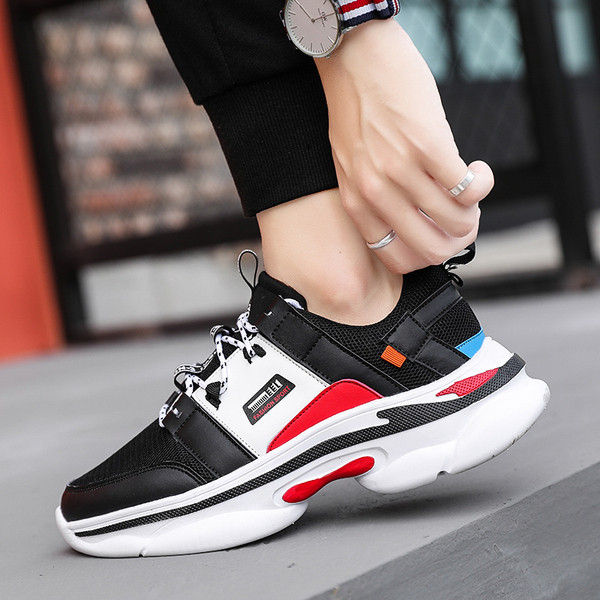 Sport-alkalmi férfi tornacipő ÚJ modell szürke, fekete és fehér fűzővel