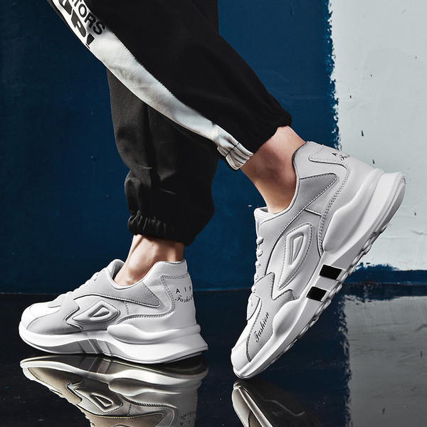 Alkalmi férfi tornacipő fűzővel és vastag talppal, fekete, szürke és piros színben