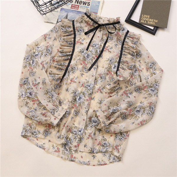 Női sifon ing virágos motívumokkal és nyakkendőkkel