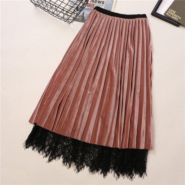 Hajtogatott bársony női szoknya magas derékkal és csipkével