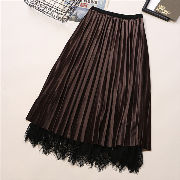 Hajtogatott bársony női szoknya magas derékkal és csipkével