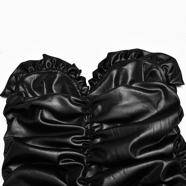 Elegáns női rövid bőrruha mély nyakkivágással és cipzárral fekete színben