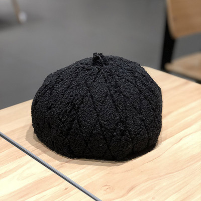 Őszi-téli női barett típusú sapka