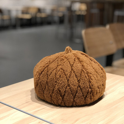 Őszi-téli női barett típusú sapka