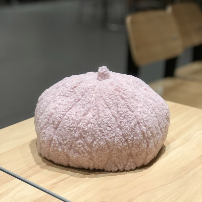 Őszi-téli női barett típusú sapka