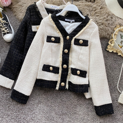 Modern női őszi rövid kabát gombokkal és spitz nyakkivágással fehér és fekete színben