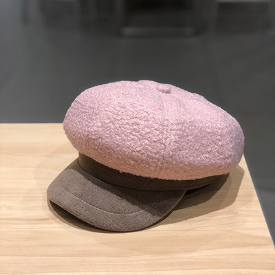 Női téli sapka napellenzővel fekete, barna, sárga, rózsaszín és fehér színben