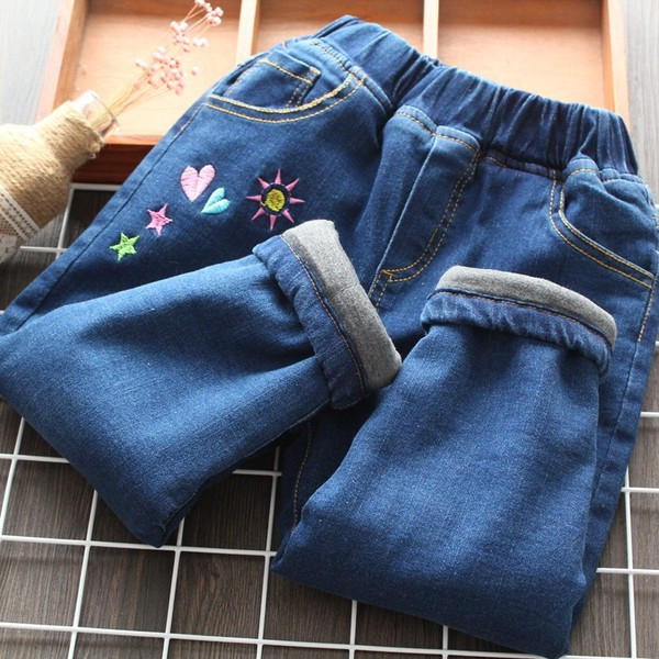 Új modell gyerekfarmer hímzéssel és puha kék béléssel, lányoknak