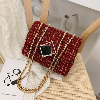 Modern női kis válltáska fekete, fehér, rózsaszín és piros színben