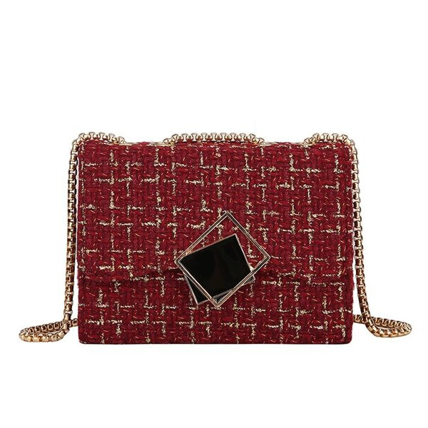 Modern női kis válltáska fekete, fehér, rózsaszín és piros színben