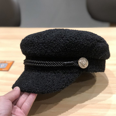 Női téli sapka napellenzővel barna, fehér, rózsaszín, bézs és fekete színben