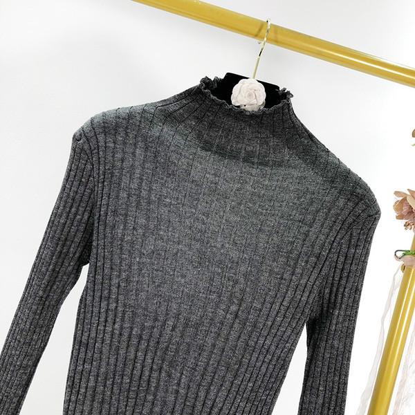 Női őszi-téli pólós modell szürke színben