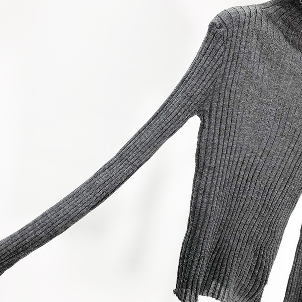 Női őszi-téli pólós modell szürke színben