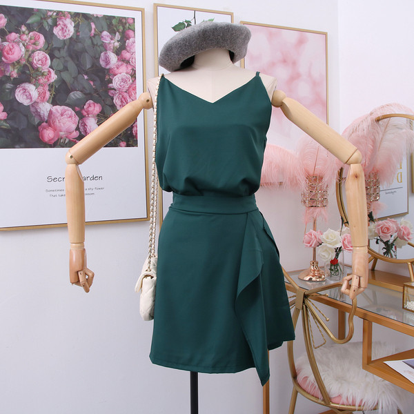 Új modell női felső + szoknya szett több színben