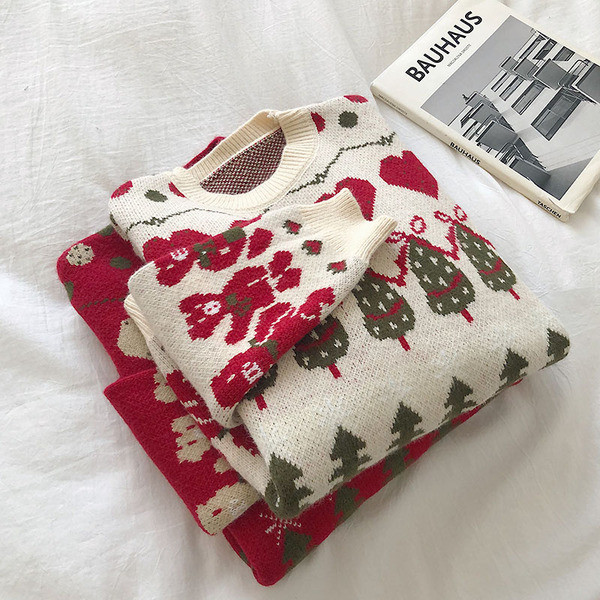 Karácsonyi női pulóver széles modell piros és bézs színben