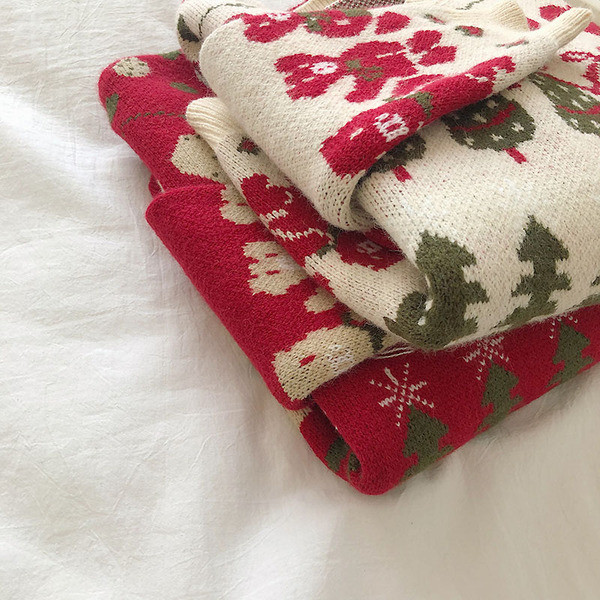 Karácsonyi női pulóver széles modell piros és bézs színben