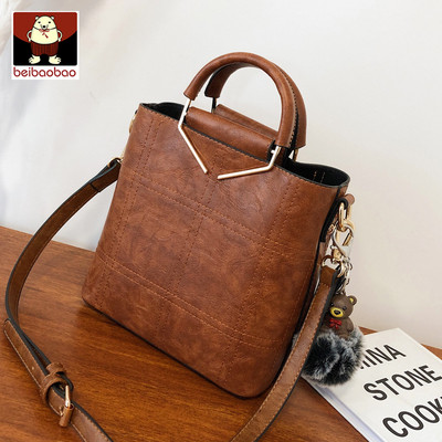 Modern női táska két füllel öko bőrből - retro stílusban többféle színben