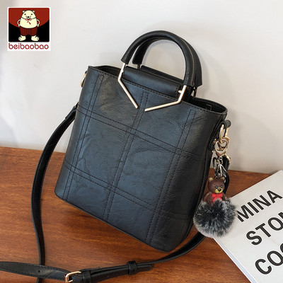 Modern női táska két füllel öko bőrből - retro stílusban többféle színben