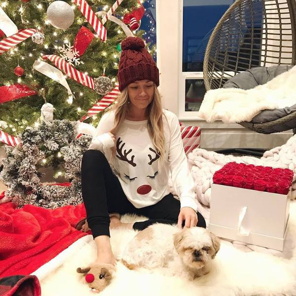 ÚJ modell női karácsonyi blúz hosszú ujjal, fehér színben