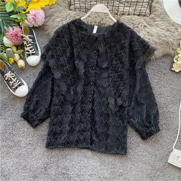 Modern női csipke ing hosszú ujjal és gombokkal fekete, fehér és bézs színben