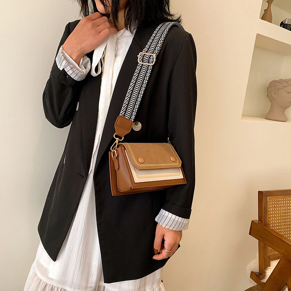 Alkalmi női válltáska fekete, zöld, kék és bézs színben