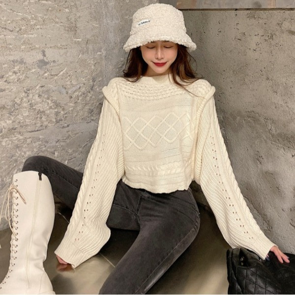 Rövid, hosszú ujjú női pulóver bézs és fekete színben