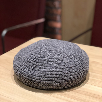 Női téli kötött barett típusú sapka