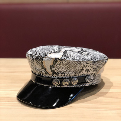 ÚJ modell női kalap sapka kígyó mintával fehér, fekete, bézs és szürke színekben