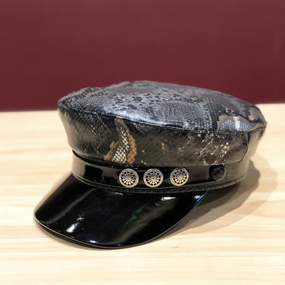 ÚJ modell női kalap sapka kígyó mintával fehér, fekete, bézs és szürke színekben